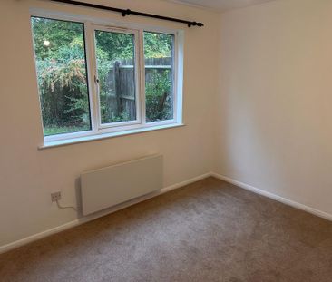 1 bedroom ground floor maisonette to rent - Photo 5