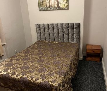 Room in a Shared House, Fosse Road South, LE3 - Photo 3