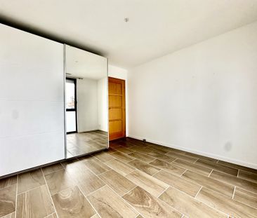 Location Appartement 5 pièces 119m² CADOURS 31480 - Photo 4