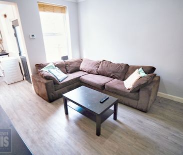 Harefield Road, - Photo 1