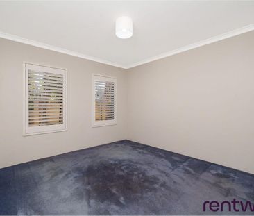 SIMPLY SPLENDID - Photo 3