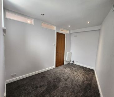 1 Bed Flat, Totterdown, BS4 - Photo 6