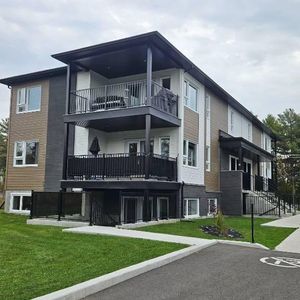 4 1/2 neuf avec GARAGE et stationnement inclus - Saint-Ambroise-de-Kildare - Photo 2