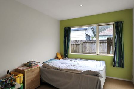 Riverside Living - Photo 3