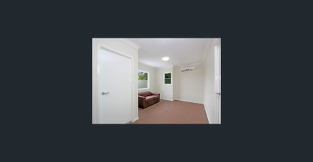 GREAT LOCATION & CLOSE TO THE GRIFFITH UNIVERSITY - PERFECT FOR STUDENTS - Photo 2