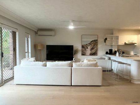 TWO BEDROOM BEACHSIDE UNIT - WALK TO BEACH! - Photo 3