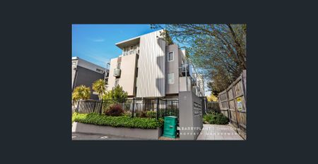 Modern Place To Call Home! - Photo 4