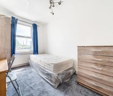 5 bedroom terraced house to rent - Photo 5