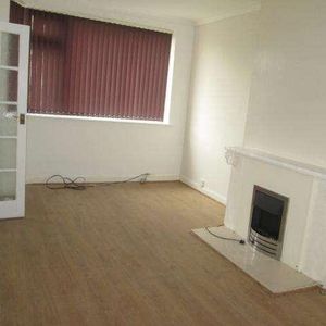 Bromford Road, Bradford, BD4 - Photo 2