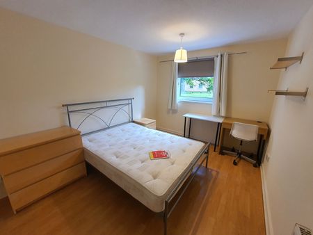 3 Bed Flat, Hmo Licensed - St. Mungo Avenue, G4 - Photo 4