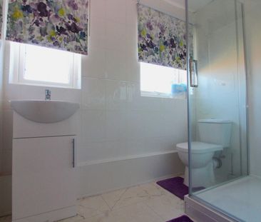 1 bedroom Flat To Let - Photo 1