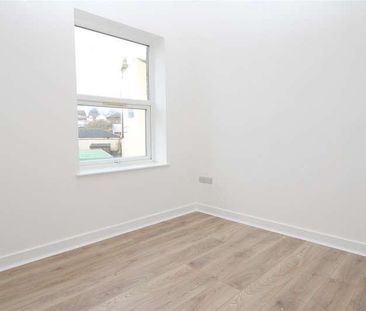 Centre Street, Heckmondwike, WF16 - Photo 4