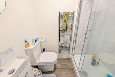 The Avenues - Photo 3