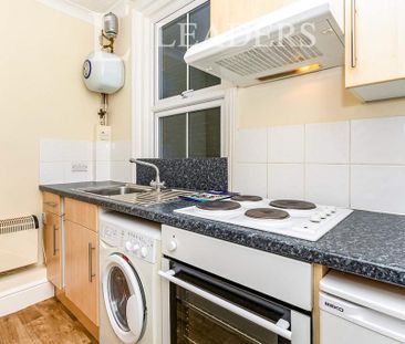 Studio to rent - Photo 3