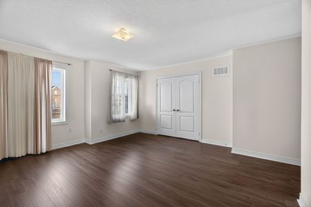 For Lease - 101 Sir Sanford Fleming Way, Vaughan, Ontario - Photo 5