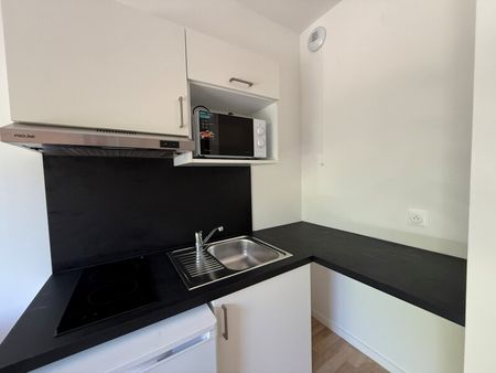 Location Appartement 1 pièce 23m² MAROMME 76150 - Photo 3