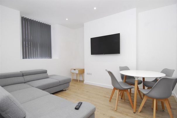 4 bedroom house to rent - Photo 1