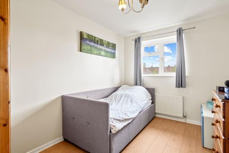 3 bedroom semi-detached house to rent - Photo 3