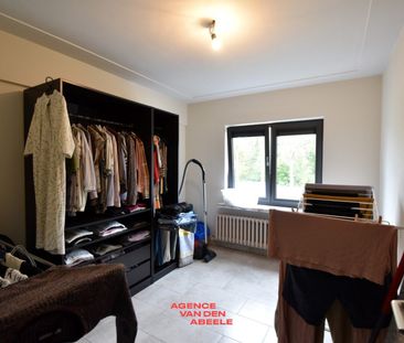 Vernieuwd appartement met 3 slaapkamers - Foto 2