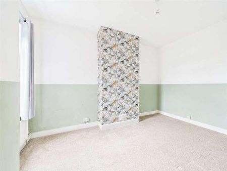 Manchester Road, Kearsley, Bolton, Greater Manchester, BL4 - Photo 3