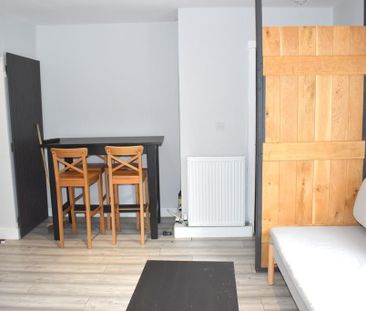 4 bedroom semi-detached house to rent - Photo 5