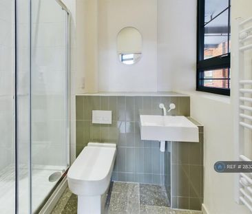 2 bedroom flat to rent - Photo 6