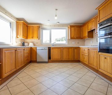 3 bedroom detached bungalow to rent - Photo 5
