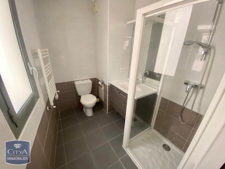 Location Appartement 4 pièces 101m² TOULON 83000 - Photo 5