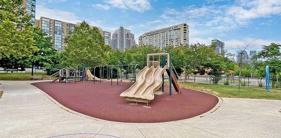 For Lease - 509 Beecroft Road Unit# 1602, Toronto, Ontario - Photo 2