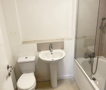 2 Bed Flat, Willow Court, CR7 - Photo 5
