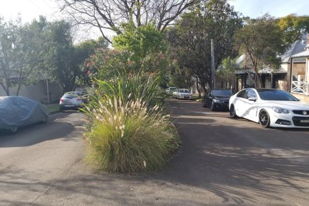 Sunny cottage in ideal location - - Photo 2