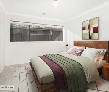 GENEROUSLY SIZED FAMILY HOME WITH DUAL LIVING ZONES & STUDY - Photo 4