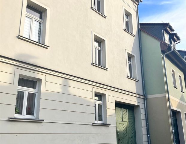 Schöne 2-Raum Whg.in Grimma, EBK, Bad mit Fenster und Balkon! - Photo 1