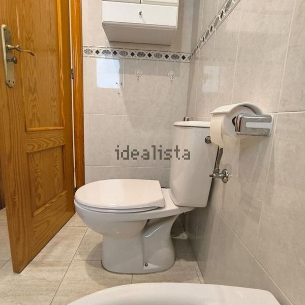 Alquiler de piso en Calle del Tomillo, 35 - Photo 1