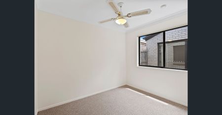 SECURE, PEACEFUL LIVING INSIDE LOGANDALE ESTATE - Photo 3