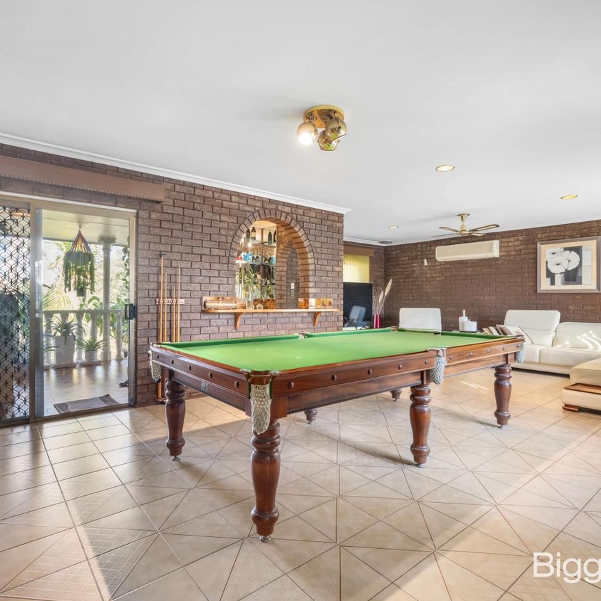 Spacious Family Home with Self-Contained Downstairs Living - Photo 1