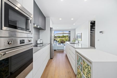 Spacious Three Bedroom in Braddon! - Photo 5