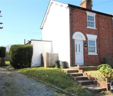 2 bedroom end of terrace house to rent - Photo 2