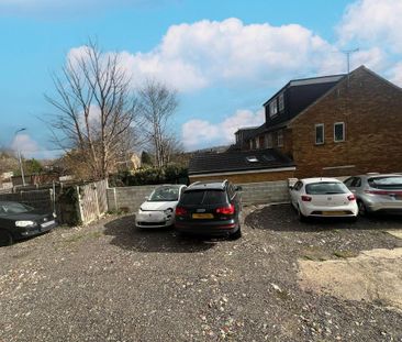 1 bedroom property with land to rent - Photo 2