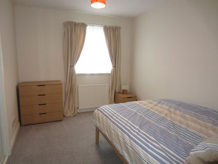3 bedroom apartment to rent - Photo 2