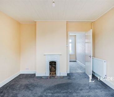 2 bedroom apartment to rent Gorleston Road, BH12 - Photo 2