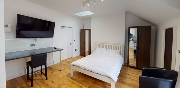 Studio 9, 54 Glasshouse Street, NG1 3LW, NOTTINGHAM - Photo 2