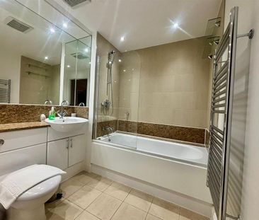 1 bedroom flat to rent - Photo 6