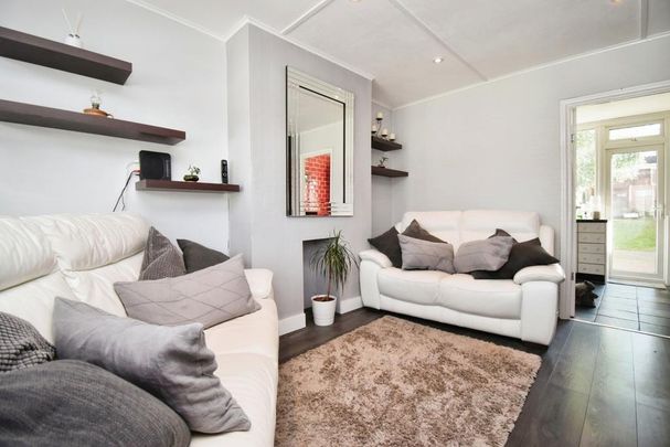 2 bedroom terraced house to rent - Photo 1