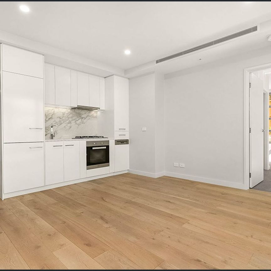 Spacious Ground Floor 1 Bedroom Apartment - Photo 1