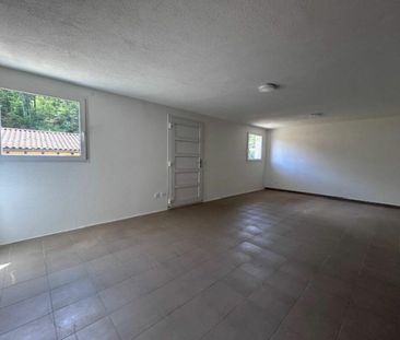 BELLISSIMA CASA UNIFAMILIARE CON GIARDINO E 4 POSTI AUTO - Foto 3