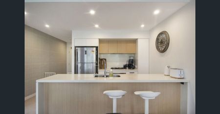 Distinctive design meets unparalleled convenience - Photo 4