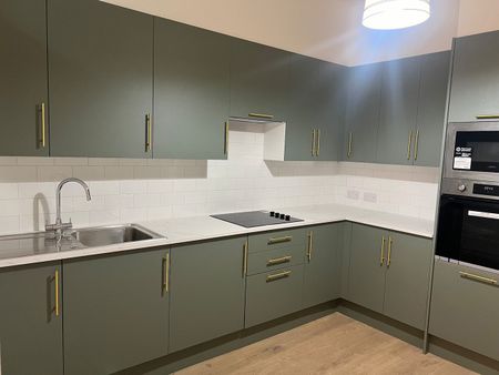 Room in a Shared Flat, Stoke Newington High Street, N16 - Photo 5