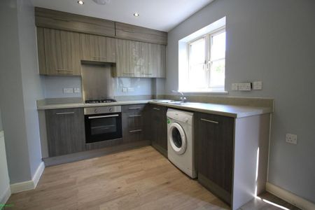 5 bedroom terraced house to rent - Photo 4