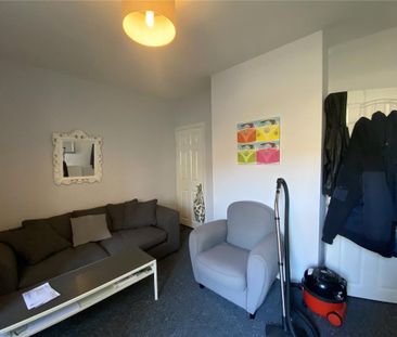 4 bedroom terraced house to rent - Photo 2